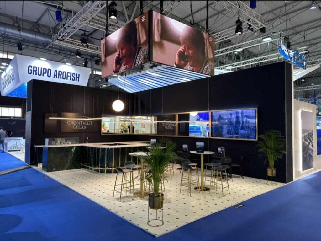 Trade Show Booths Redefined with Stand-On Flooring